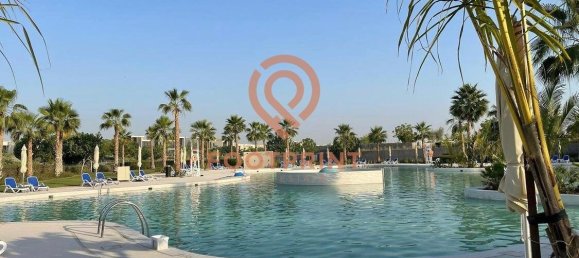 4 bedrooms Villa in Dubai, UAE No. 24703 9