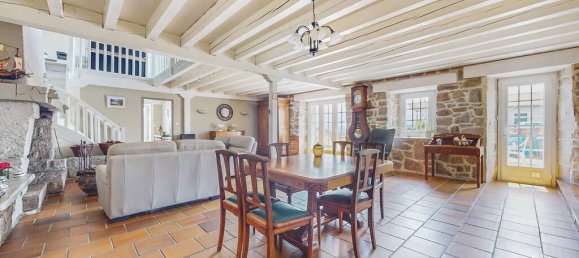 3 bedrooms House in Bas-en-Basset, France No. 355720 2