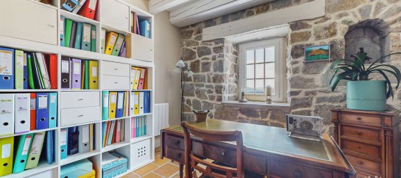 3 bedrooms House in Bas-en-Basset, France No. 355720 8