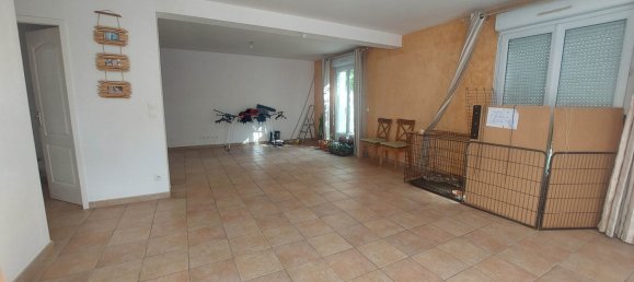 3 bedrooms House in Gagny, France No. 179187 5