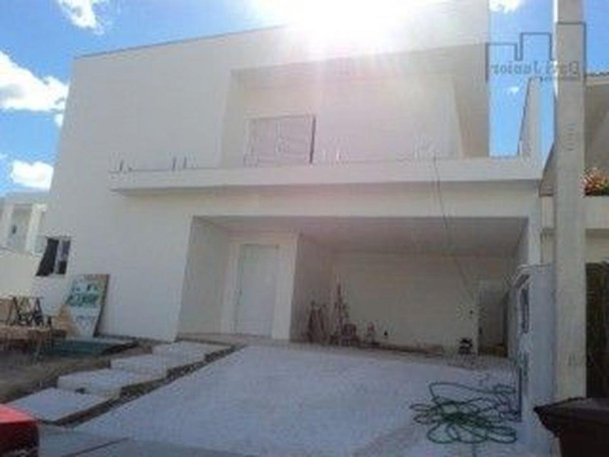 Casa de 4 dormitorios en Sao Paulo, Brazil No. 471502