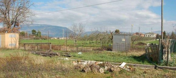 Grundstück in Foligno, Italy 2600m², Nr. 316484 17