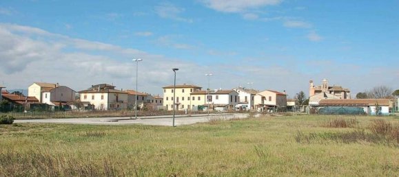 Grundstück in Foligno, Italy 2600m², Nr. 316484 14