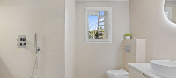 3 bedrooms Penthouse in Marbella, Spain No. 141131 15