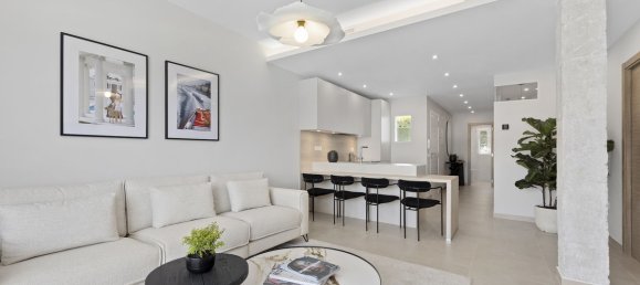 3 bedrooms Penthouse in Marbella, Spain No. 141131 8