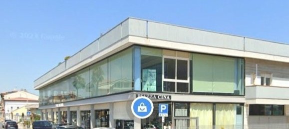 1100m² Commercial property in Giulianova, Italy No. 377018 2