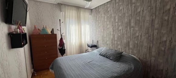 4 bedrooms Apartment in Logrono, Spain No. 184488 9