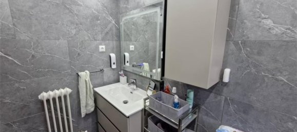 4 bedrooms Apartment in Logrono, Spain No. 184488 4