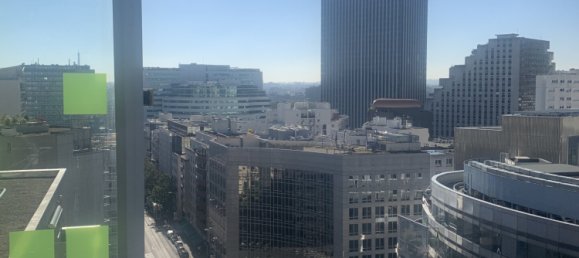 Apartamento de 2 dormitorios en Courbevoie, France No. 149797 13