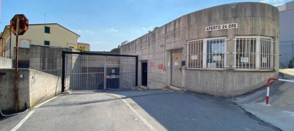 1 room Garage in Loano, Italy No. 227404 3