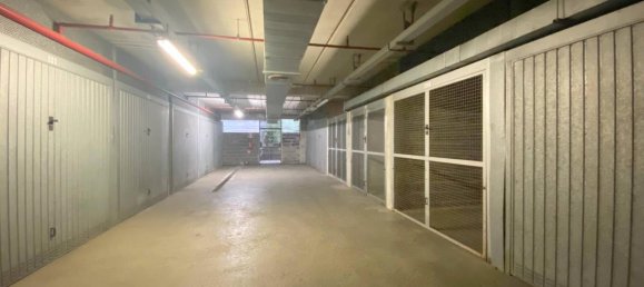 1 room Garage in Loano, Italy No. 227404 2