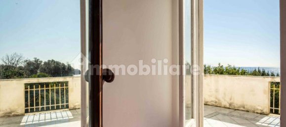 3 bedrooms Villa in Procida, Italy No. 31565 9