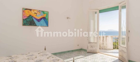 3 bedrooms Villa in Procida, Italy No. 31565 3
