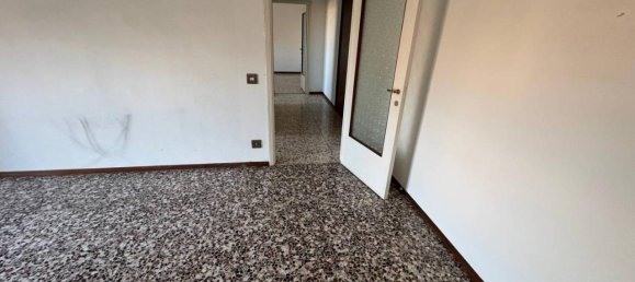 2-Zimmer Wohnung in Stradella, Italy, Nr. 42595 10