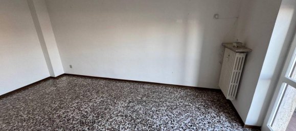 2-Zimmer Wohnung in Stradella, Italy, Nr. 42595 5