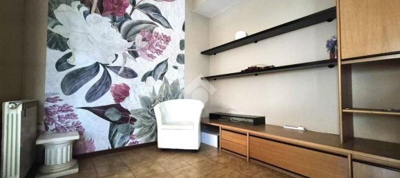 3 rooms Apartment in Trescore Balneario, Italy No. 238005 4