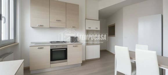 2غرفة شقة في Lodi, Italy رقم 341489 3