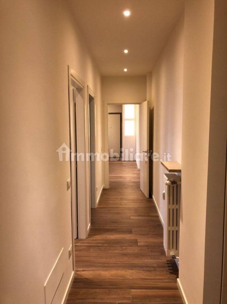 Apartamento T2 em Milan, Italy N.º 247198