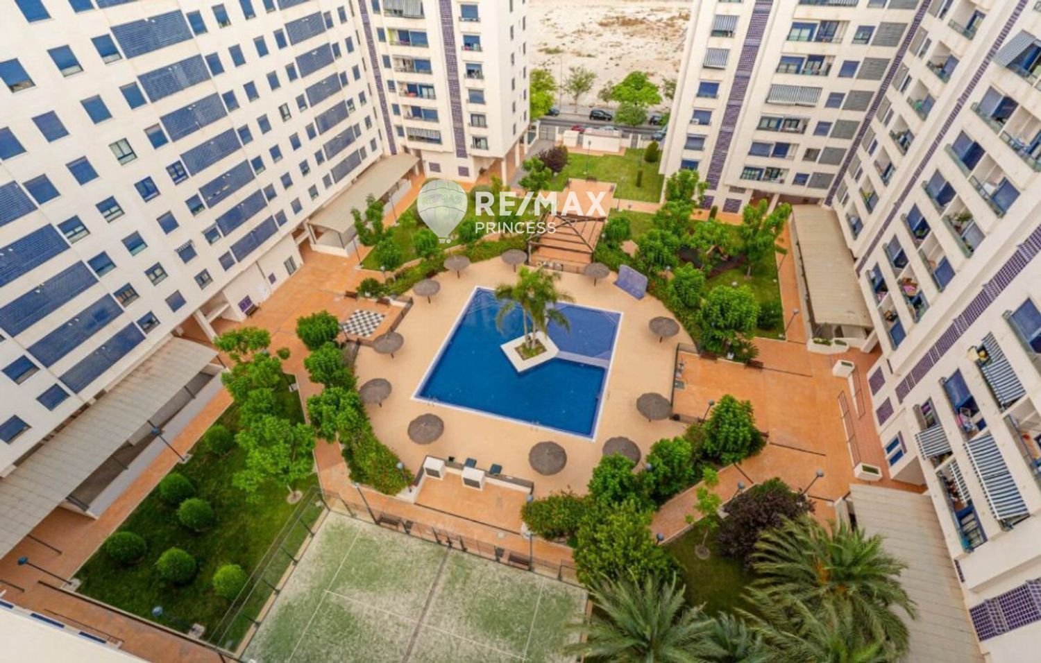 3 bedrooms Apartment in Alicante, Spain No. 235874