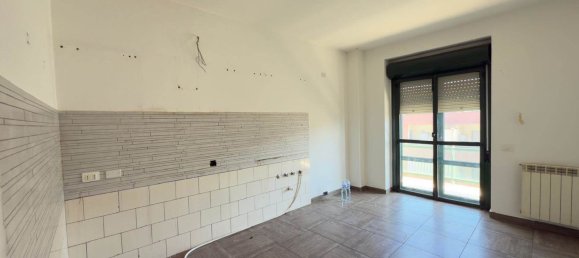 4غرفة شقة في Caserta, Italy رقم 6163 5