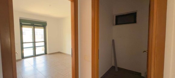 4غرفة شقة في Caserta, Italy رقم 6163 3