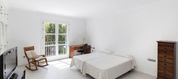 6 bedrooms Villa in Marbella, Spain No. 45669 15