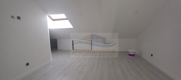 3 غرف نوم منزل ذو طابقين في Costa da Caparica, Portugal رقم 30509 23