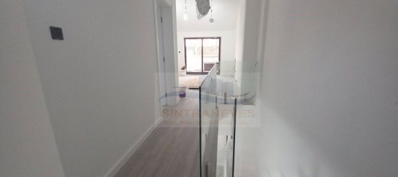 3 غرف نوم منزل ذو طابقين في Costa da Caparica, Portugal رقم 30509 45