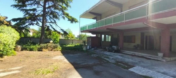 6 Schlafzimmer Villa in San Giovanni Teatino, Italy, Nr. 266185 6