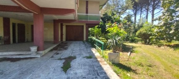 6 Schlafzimmer Villa in San Giovanni Teatino, Italy, Nr. 266185 8