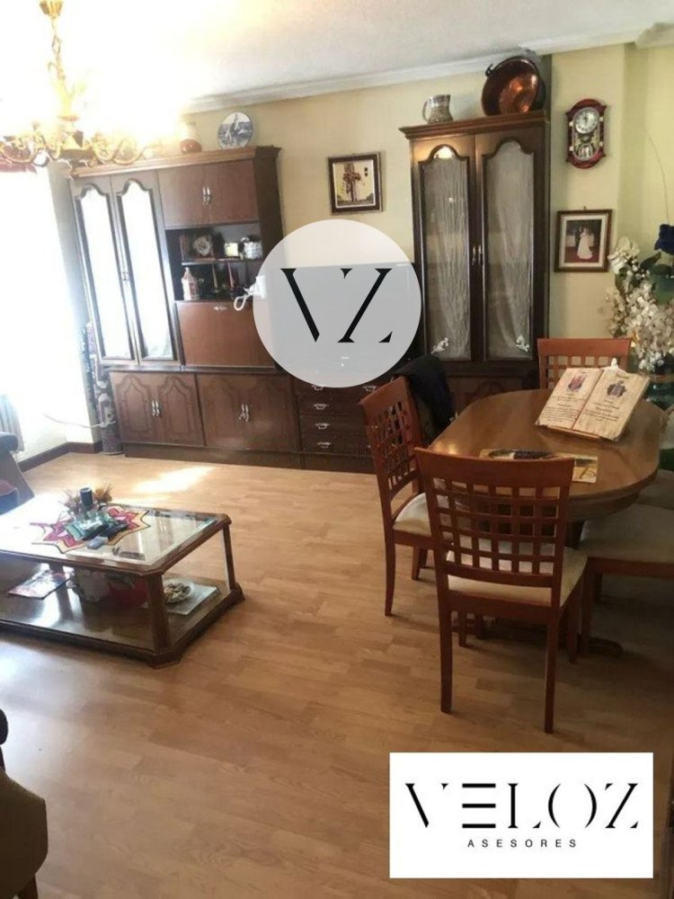 4 Schlafzimmer Wohnung in Salamanca, Spain, Nr. 93582