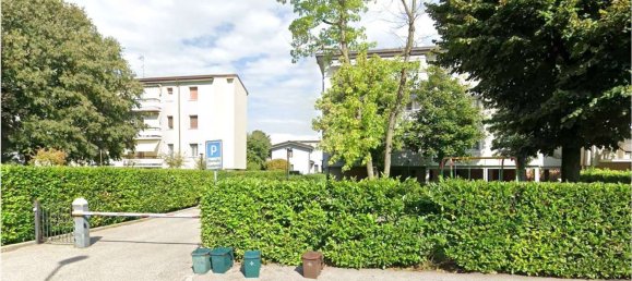 Apartamento de 4 dormitorios en Montichiari, Italy No. 364297 12