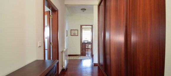 4 bedrooms House in Rio de Mouro, Portugal No. 178055 9