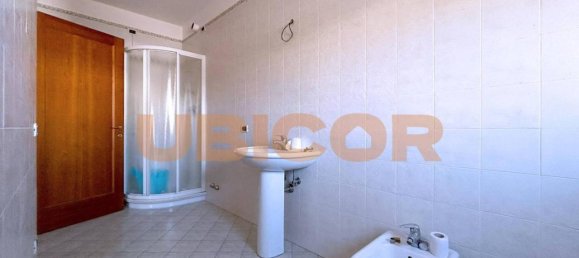 6-salle Appartement à Albignasego, Italy No. 35998 6