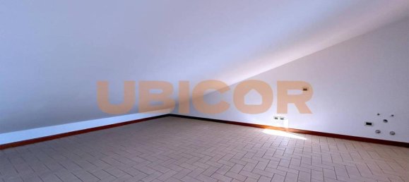 6-salle Appartement à Albignasego, Italy No. 35998 11