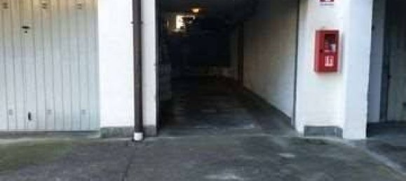 Квартира с 2 спальнями в Кайрате, Италия № 261830 3