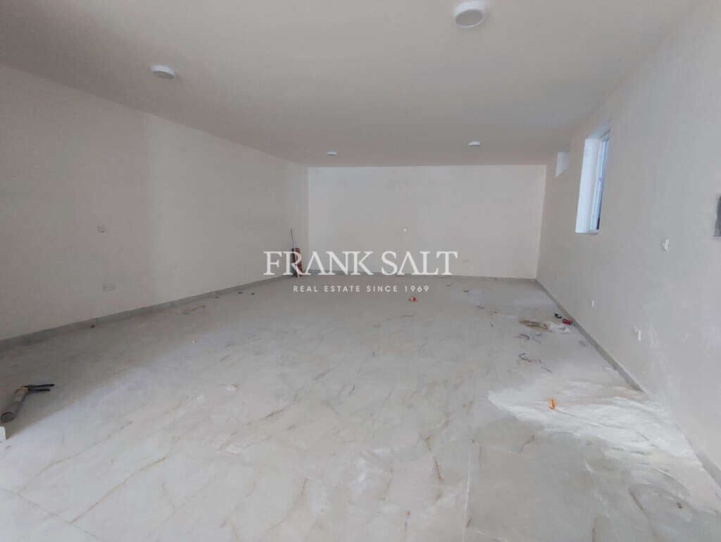 Bureau à Birkirkara, Malta No. 11963