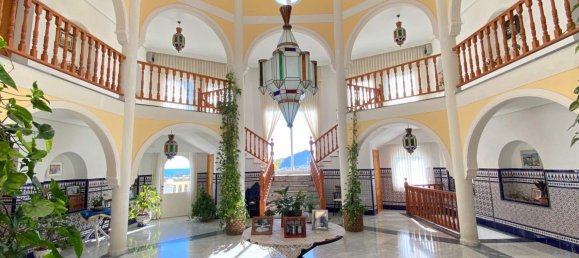 8 bedrooms Villa in Altea, Spain No. 3611 5