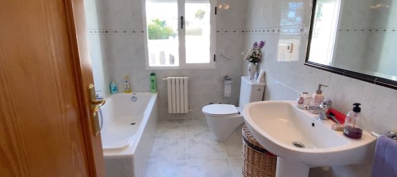 8 bedrooms Villa in Altea, Spain No. 3611 16