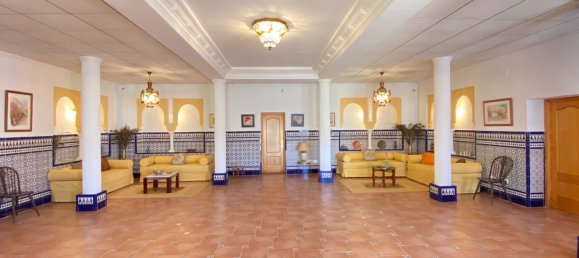 8 bedrooms Villa in Altea, Spain No. 3611 7