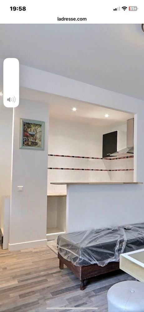 6 rooms House in Noisy-le-Sec, France No. 325871