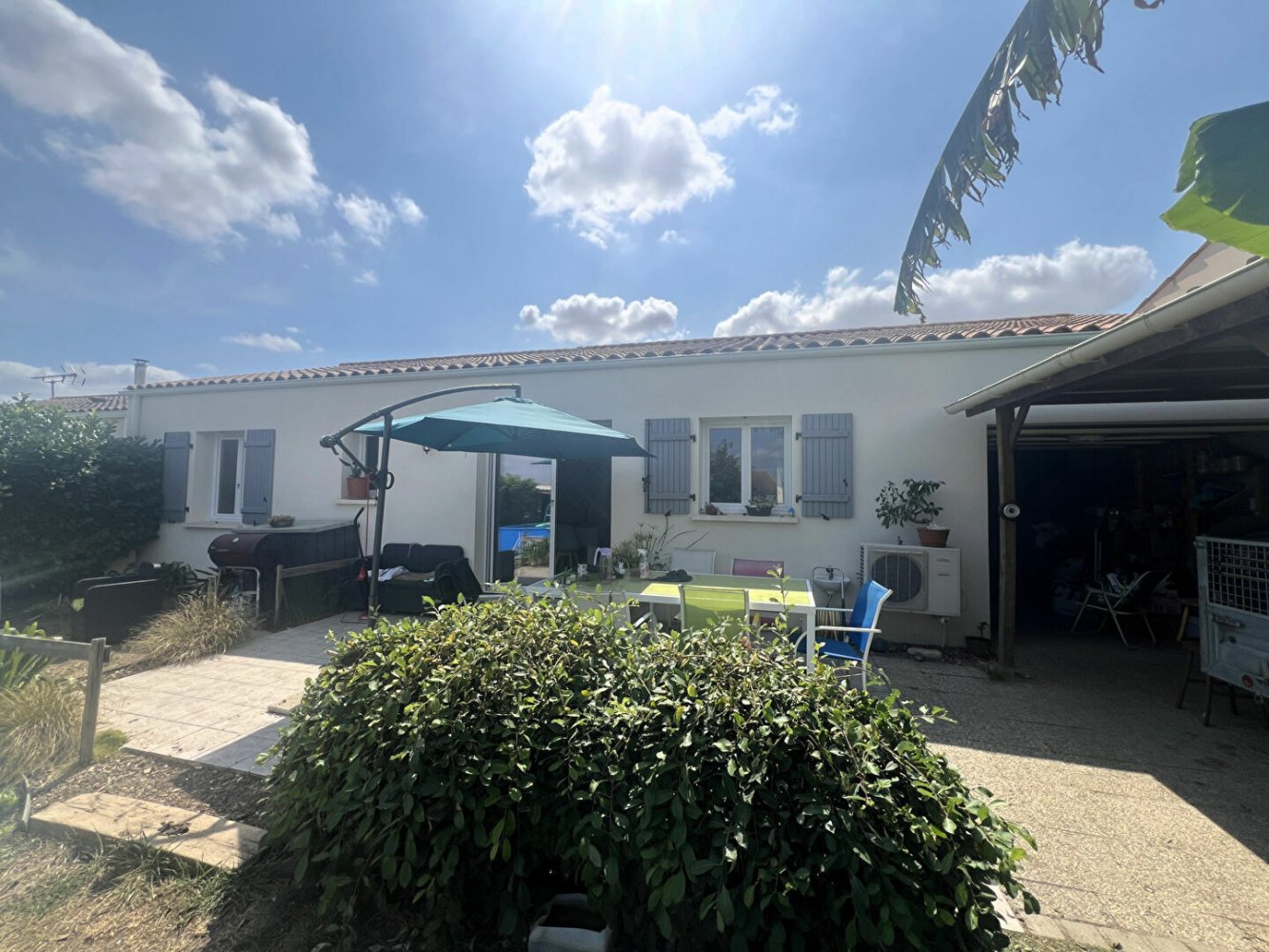 Casa de 3 dormitorios en Saint-Jean-de-Liversay, France No. 357407