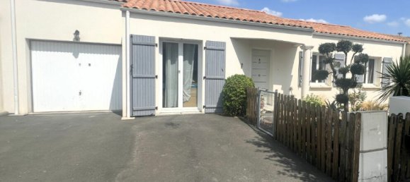 Casa de 3 dormitorios en Saint-Jean-de-Liversay, France No. 357407 9