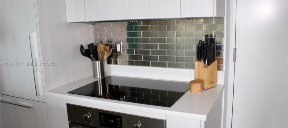 1 dormitorio propiedad comercial en venta en Miami, Miami-Dade, Florida, USA № 614417 2
