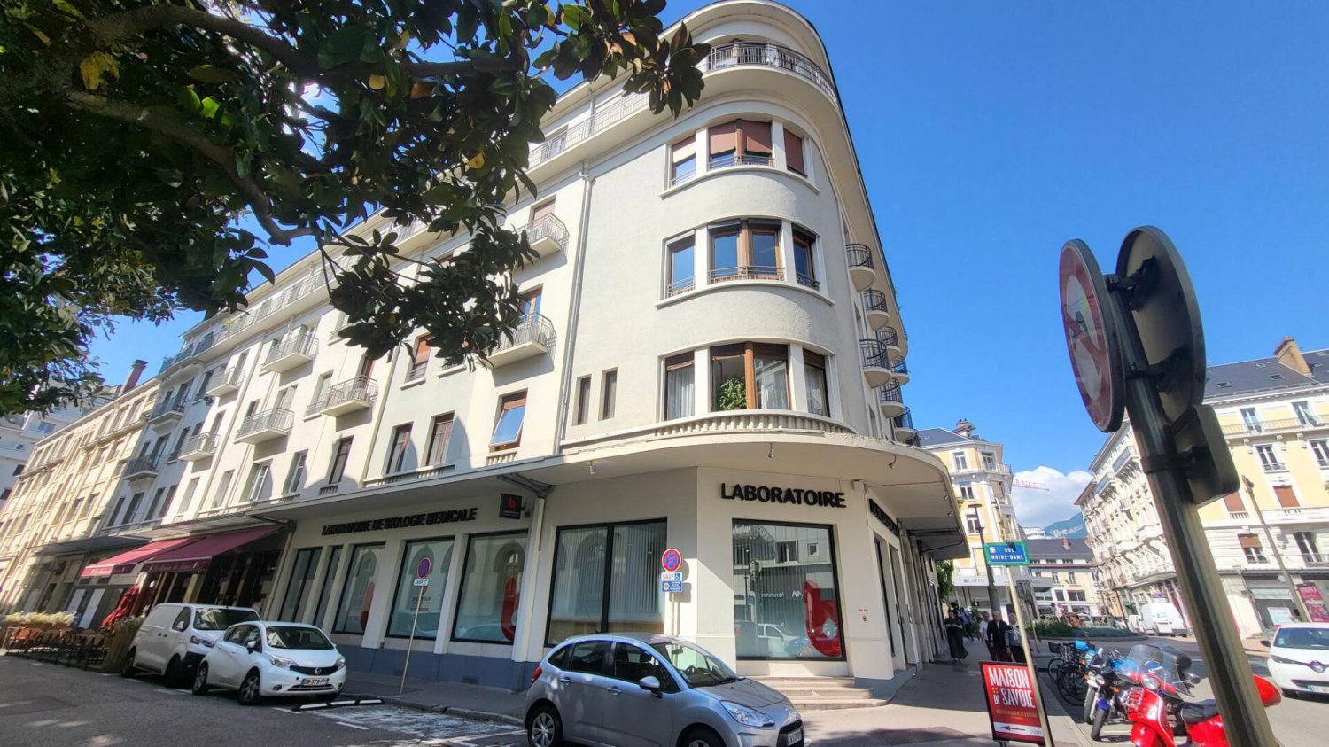 Studio in Chambery, France No. 320859