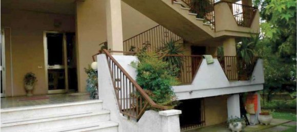 Apartamento de 4 habitaciónes en Lendinara, Italy No. 54429 22