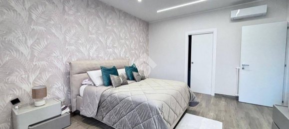 6 غرف نوم فيلا في Casandrino, Italy رقم 80578 12