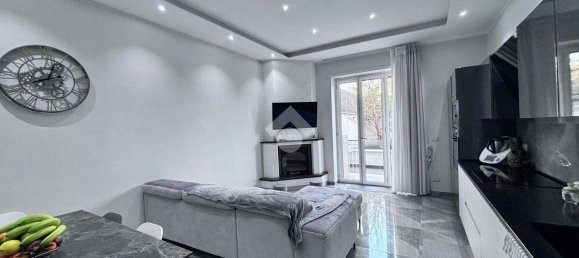 6 غرف نوم فيلا في Casandrino, Italy رقم 80578 15