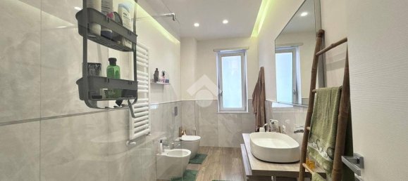 6 غرف نوم فيلا في Casandrino, Italy رقم 80578 11