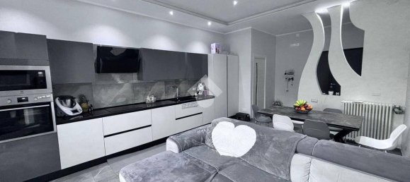 6 غرف نوم فيلا في Casandrino, Italy رقم 80578 27